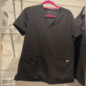 Figs Catarina 2 pocket scrub top